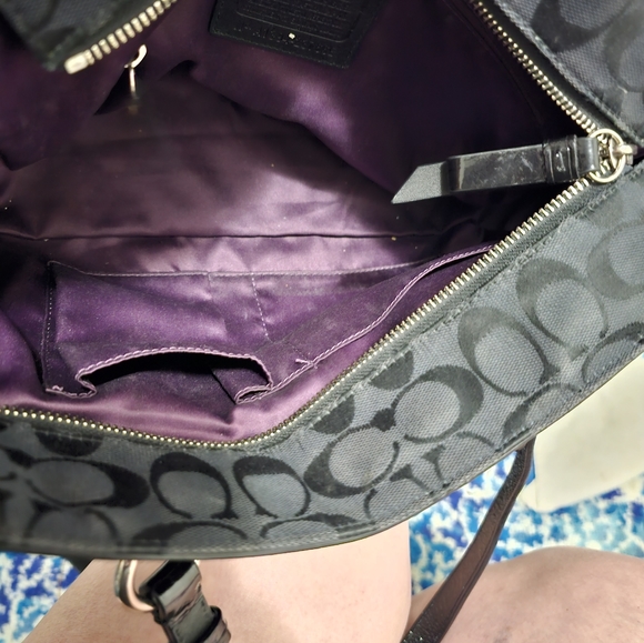 Coach black canvas signature bag. Like new condition. Silk interior beautiful - Picture 4 of 5